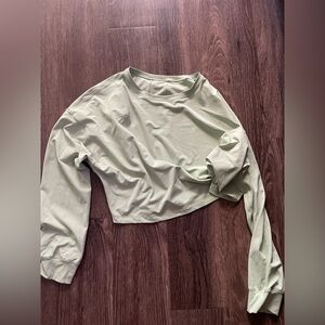 Lululemon cropped long sleeve